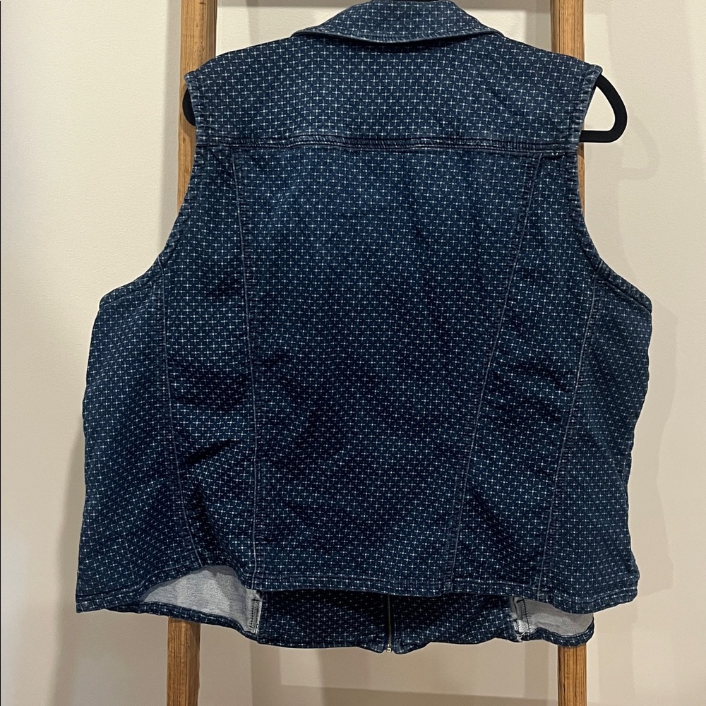 CJ Banks Denim Vest - Picture 4 of 5